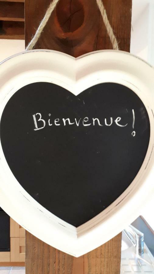 Gite du Sorbier Le Chalard Extérieur photo